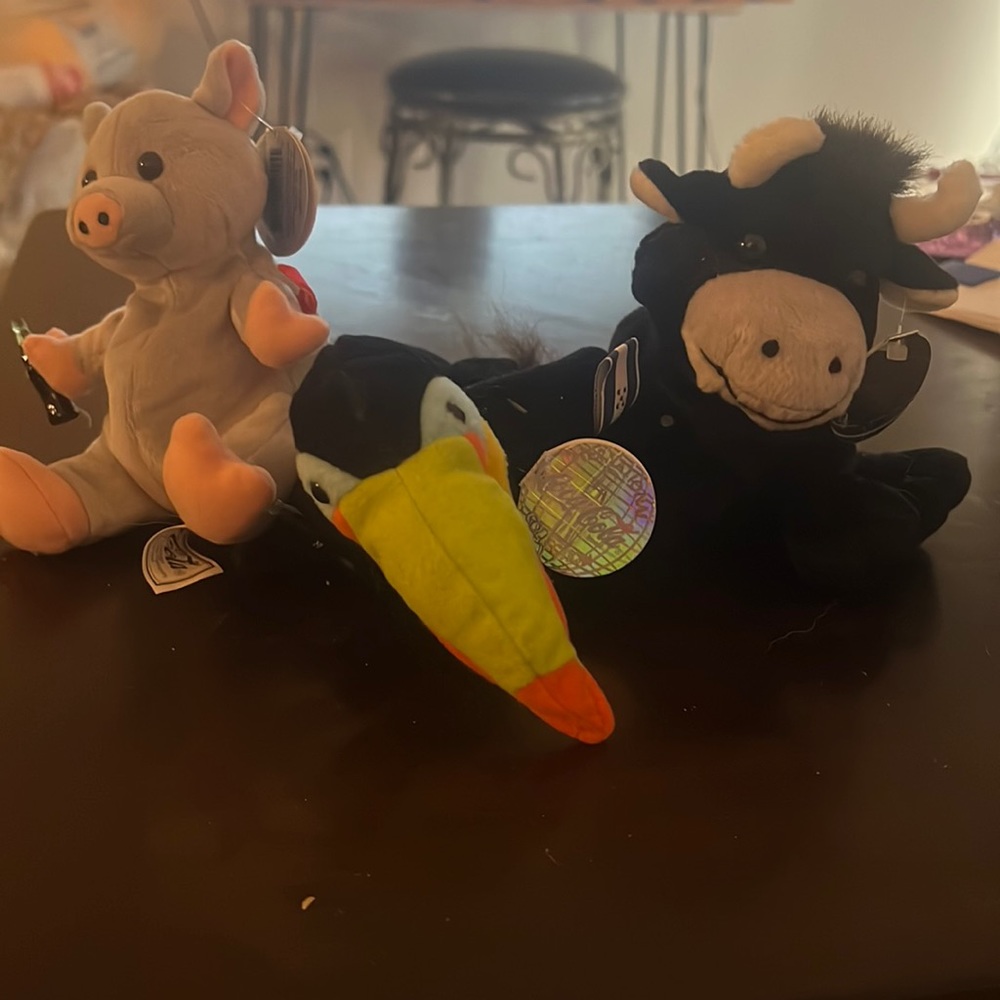 Set of 3 international coca-cola beanie babies